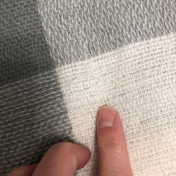 Super soft blanket scarf - Picture 6 of 6